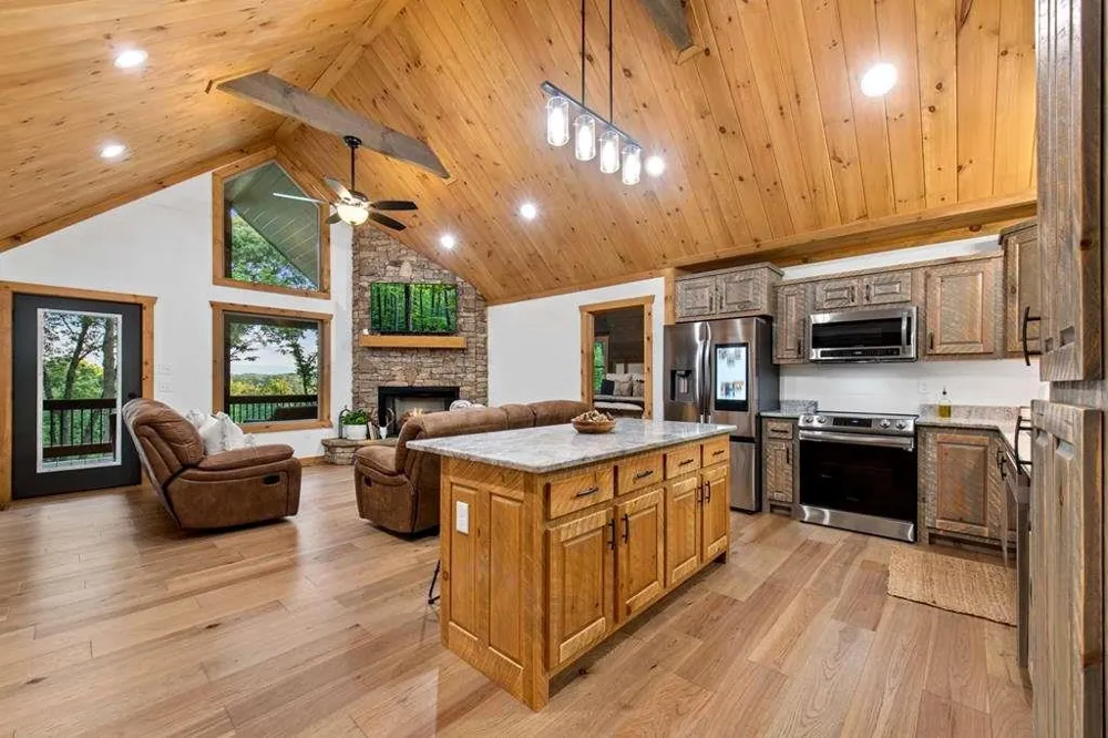 241 Wolf Creek Mountain Road Mineral Bluff, GA 30559