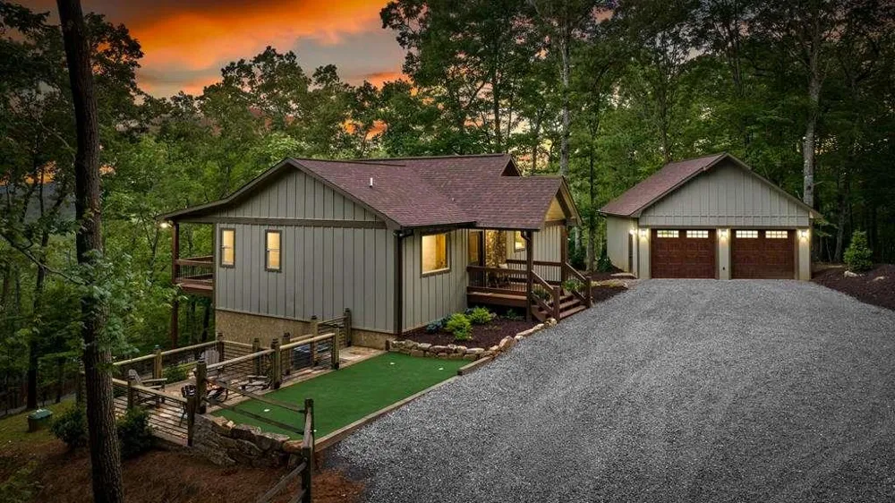 241 Wolf Creek Mountain Road Mineral Bluff, GA 30559