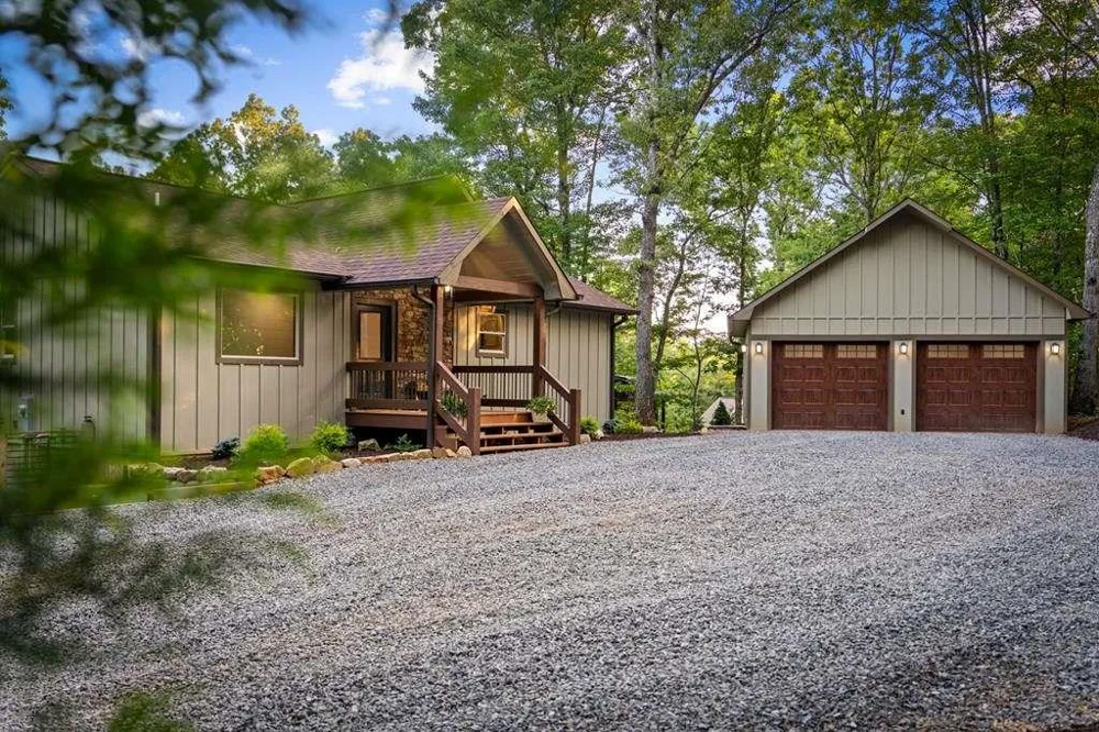 241 Wolf Creek Mountain Road Mineral Bluff, GA 30559