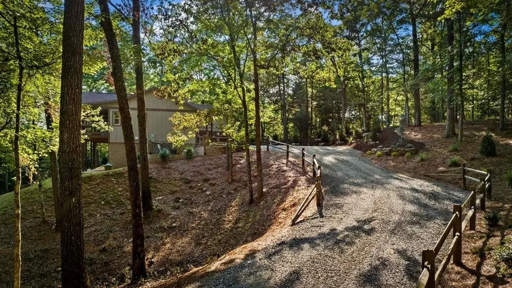 241 Wolf Creek Mountain Road Mineral Bluff, GA 30559