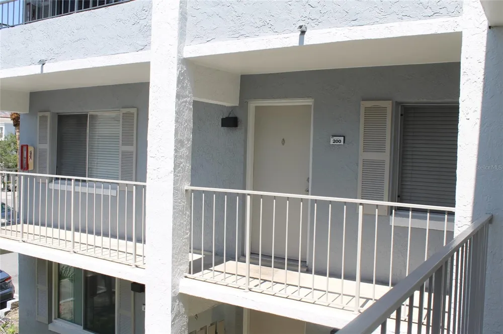 151 OYSTER BAY CIRCLE #200 Altamonte Springs, FL 32701