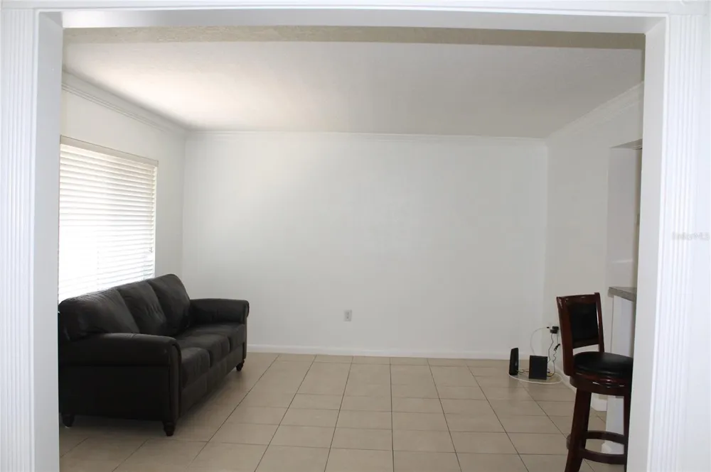 151 OYSTER BAY CIRCLE #200 Altamonte Springs, FL 32701