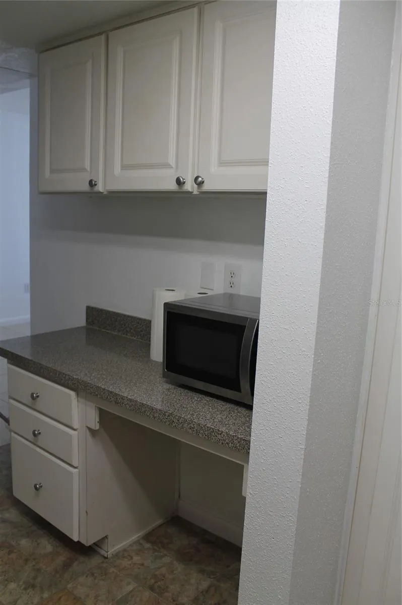 151 OYSTER BAY CIRCLE #200 Altamonte Springs, FL 32701
