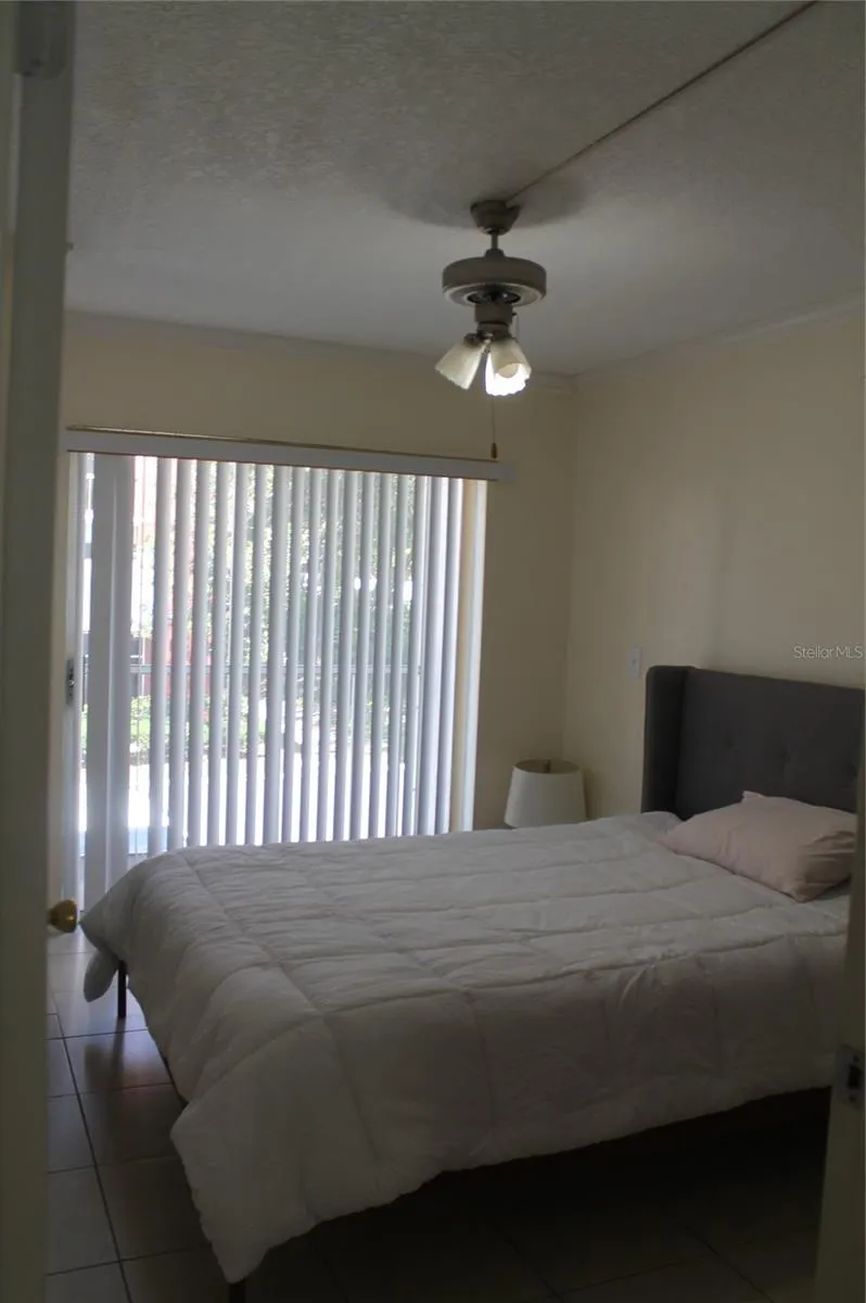151 OYSTER BAY CIRCLE #200 Altamonte Springs, FL 32701