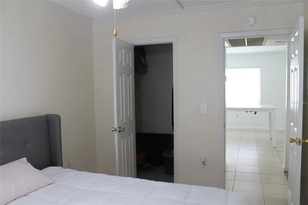 151 OYSTER BAY CIRCLE #200 Altamonte Springs, FL 32701