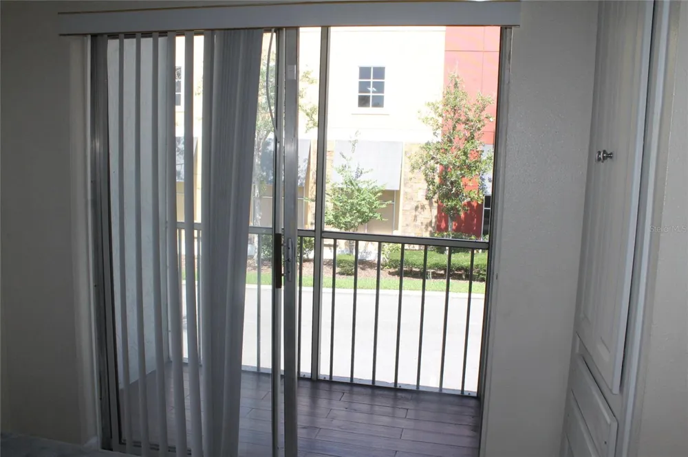 151 OYSTER BAY CIRCLE #200 Altamonte Springs, FL 32701