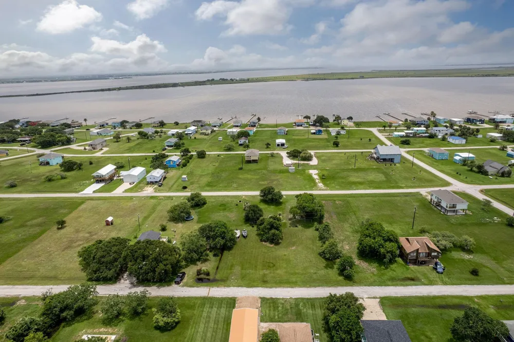 713 Stovall Palacios, TX 77465