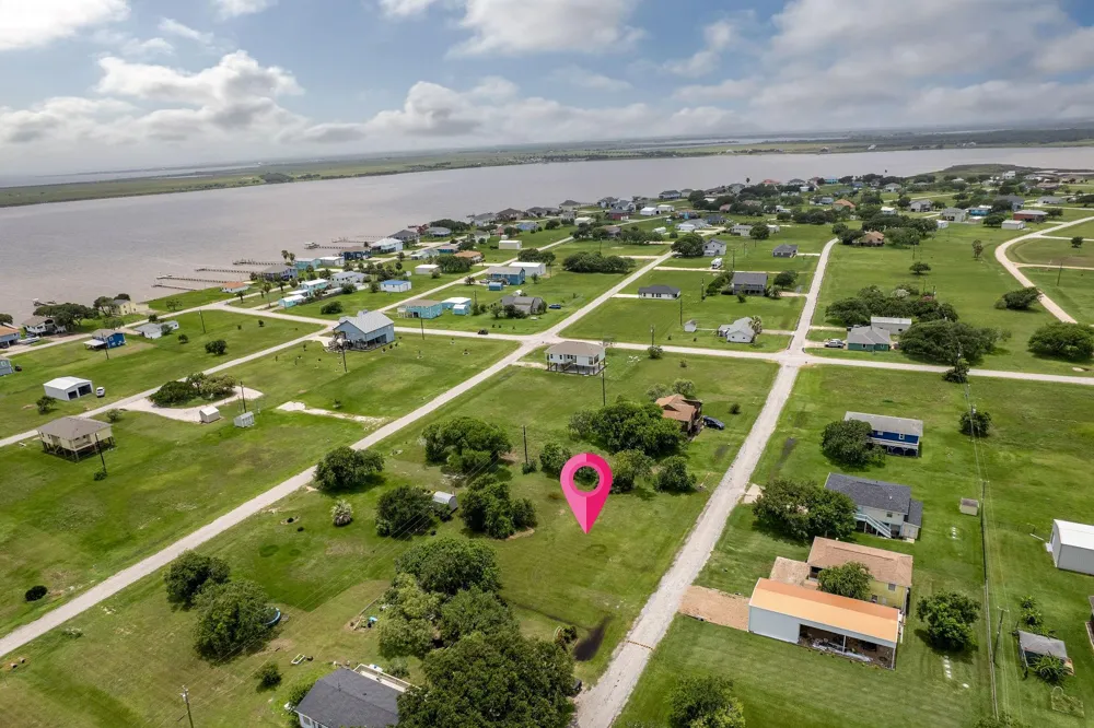 713 Stovall Palacios, TX 77465