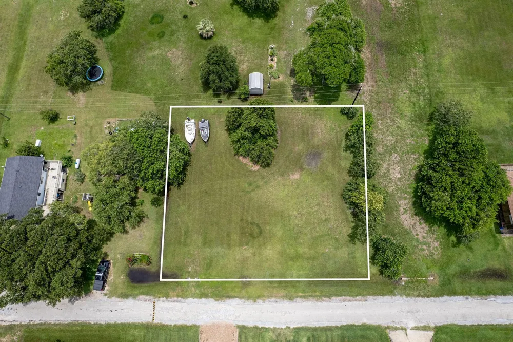 713 Stovall Palacios, TX 77465
