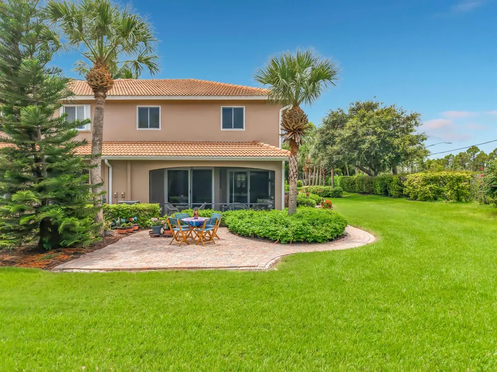 2401 Caslotti Way Cape Coral, FL 33909