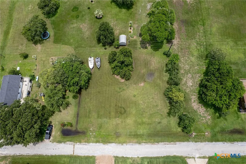 713 Stovall Palacios, TX 77465