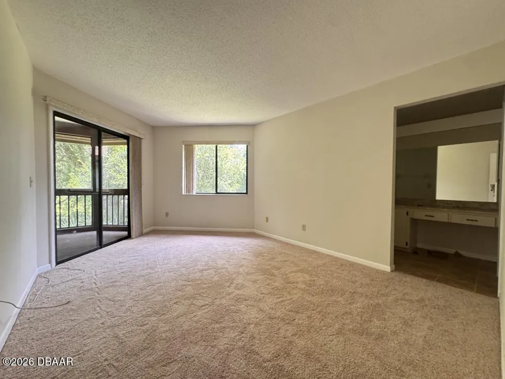 36 Oxford Lane Palm Coast, FL 32137