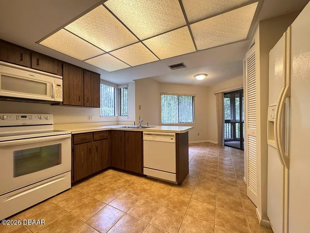 36 Oxford Lane Palm Coast, FL 32137