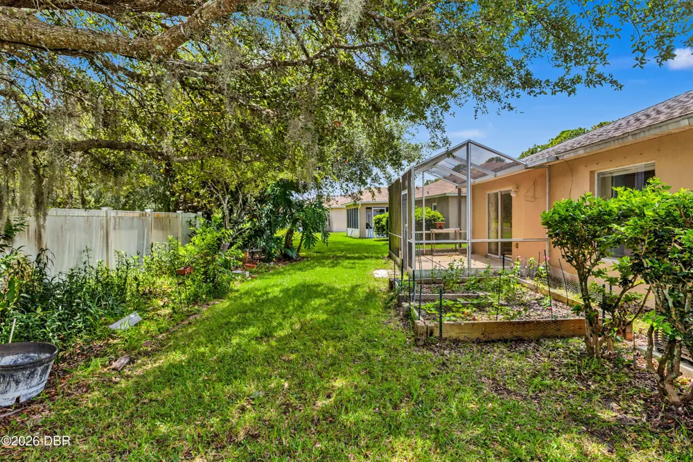 342 Dahoon Holly Drive Daytona Beach, FL 32117