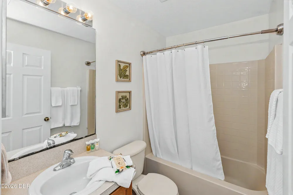 342 Dahoon Holly Drive Daytona Beach, FL 32117