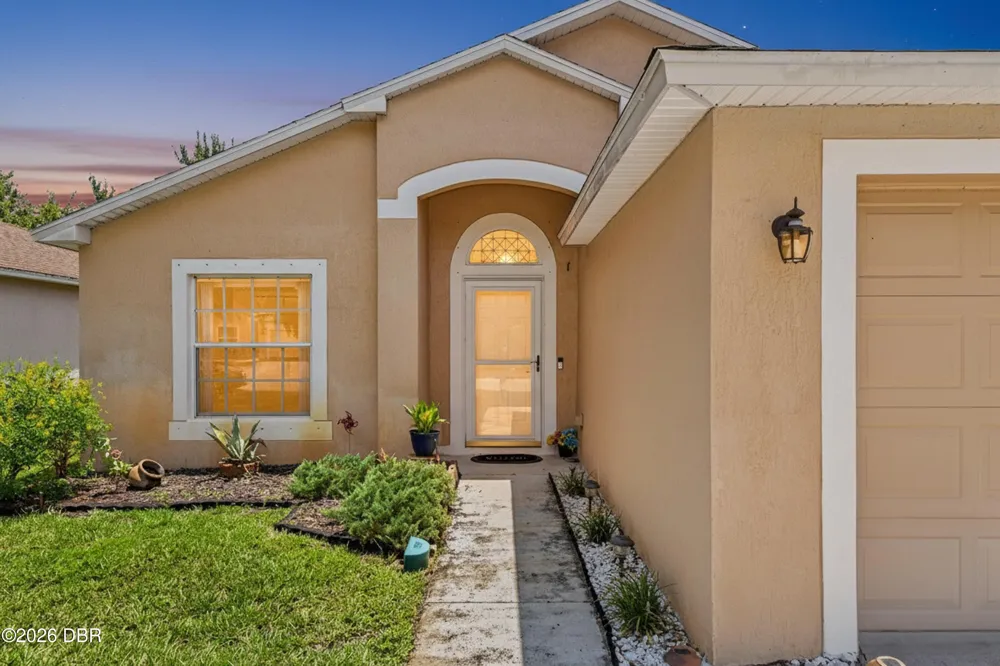 342 Dahoon Holly Drive Daytona Beach, FL 32117