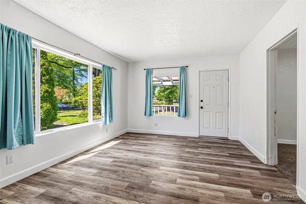 1821 Nichols Boulevard Longview, WA 98632
