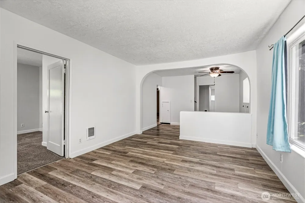 1821 Nichols Boulevard Longview, WA 98632