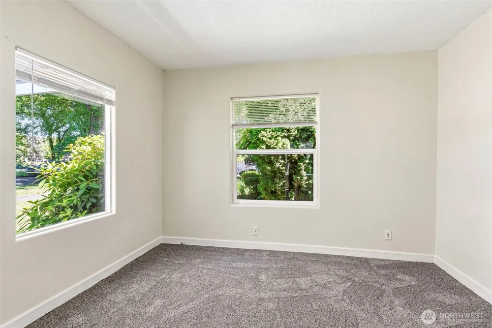 1821 Nichols Boulevard Longview, WA 98632