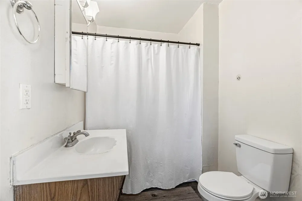 1821 Nichols Boulevard Longview, WA 98632