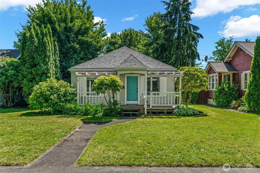 1821 Nichols Boulevard Longview, WA 98632