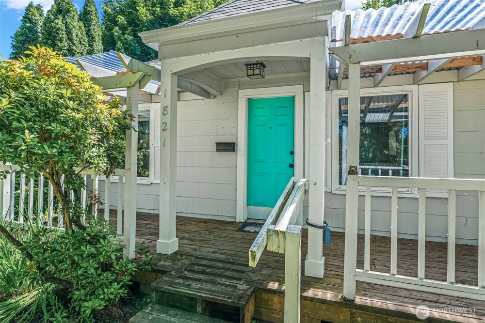 1821 Nichols Boulevard Longview, WA 98632