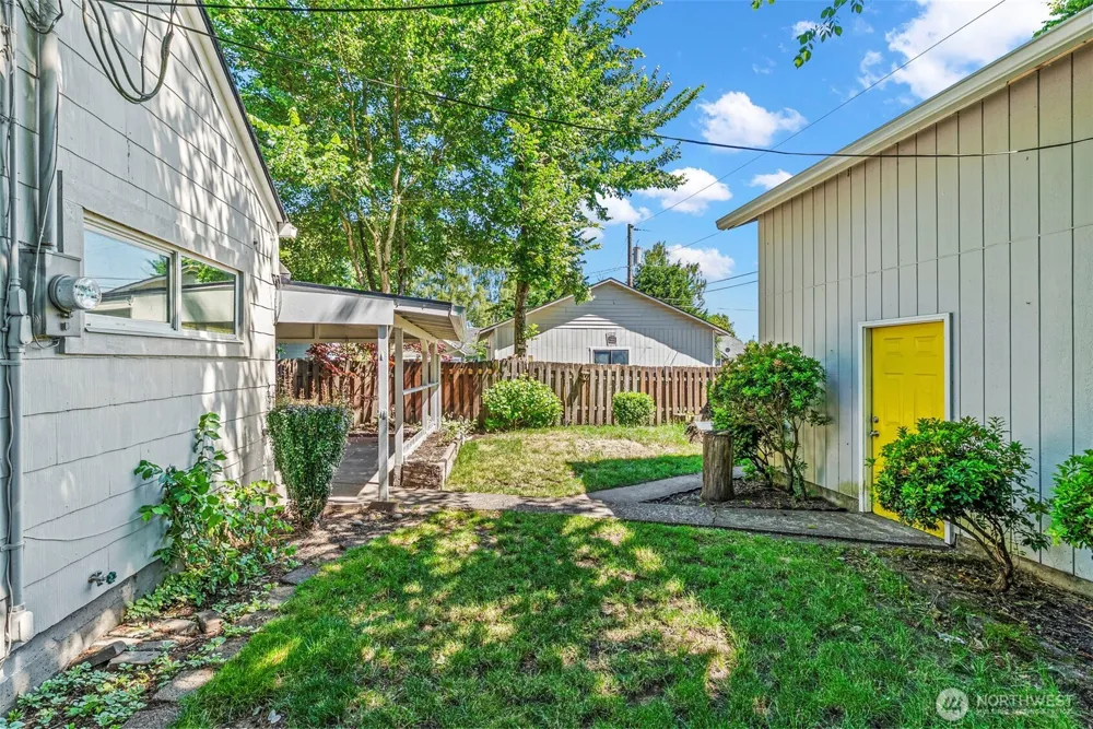 1821 Nichols Boulevard Longview, WA 98632