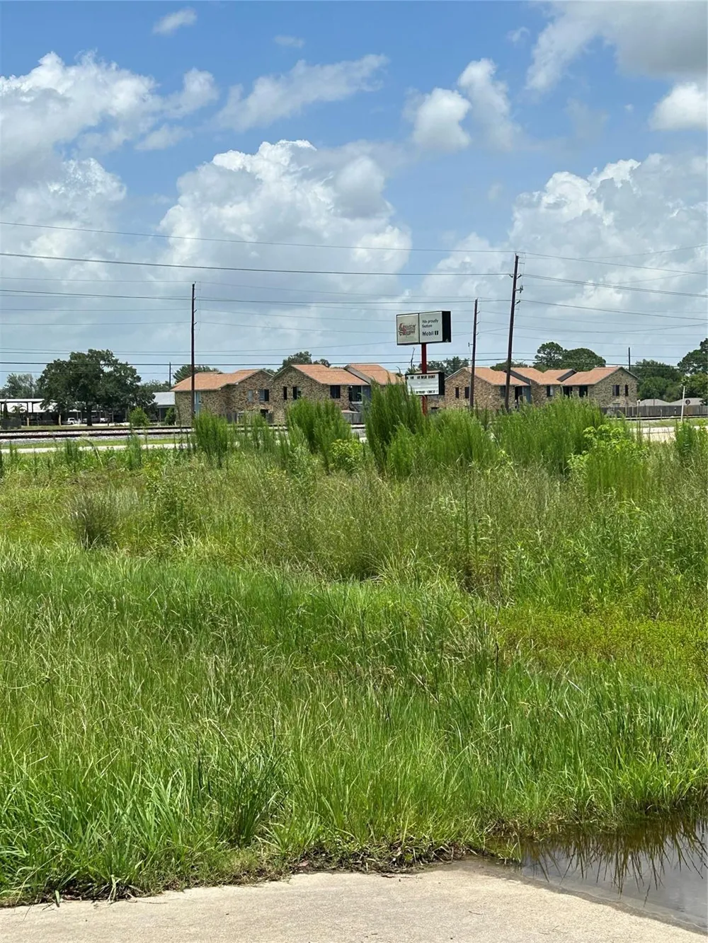 3411 Us-90 Brookshire, TX 77423