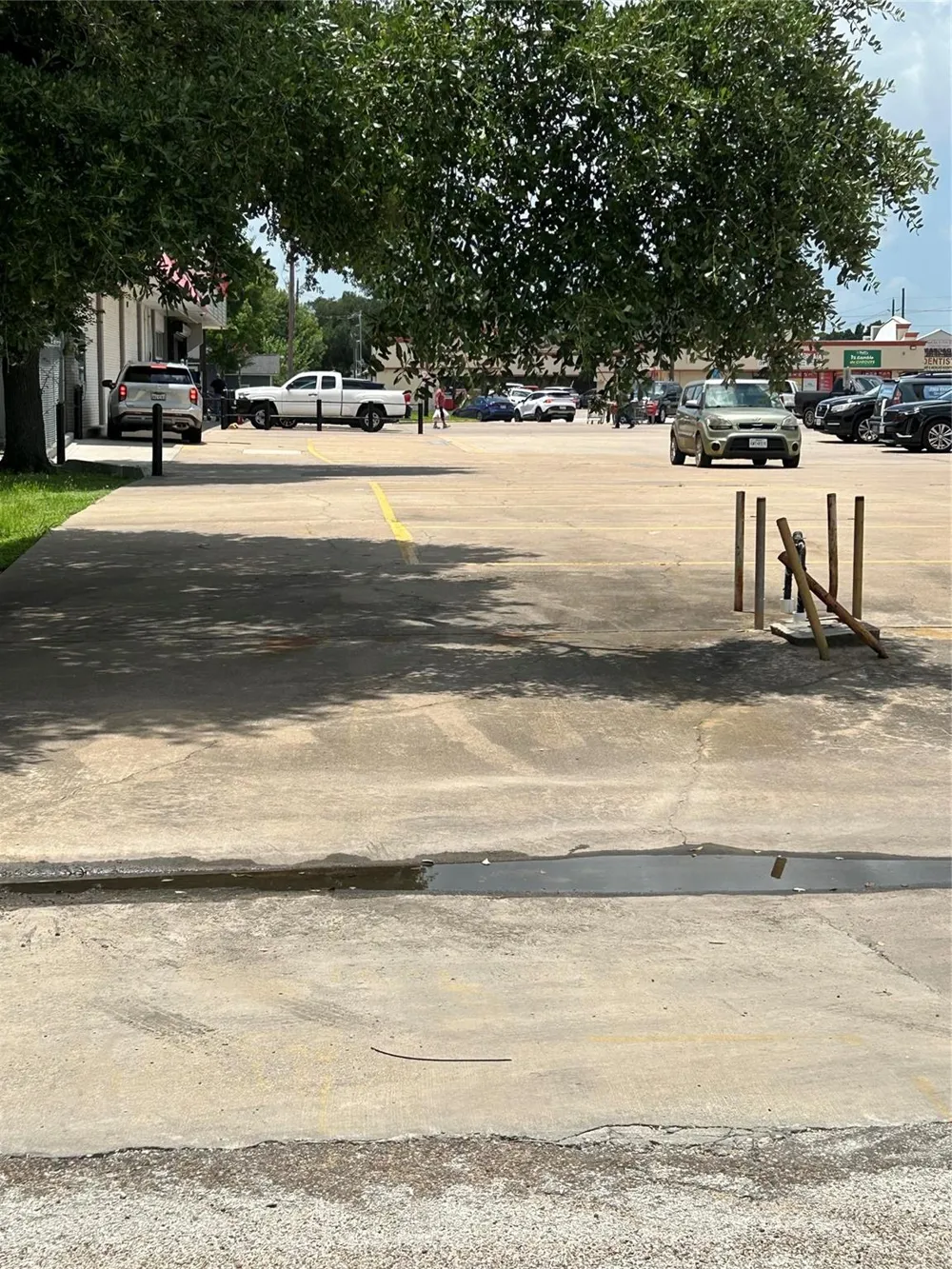 3411 Us-90 Brookshire, TX 77423