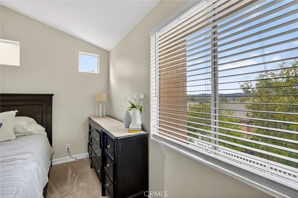 1366 S Country Glen Way Anaheim, CA 92808