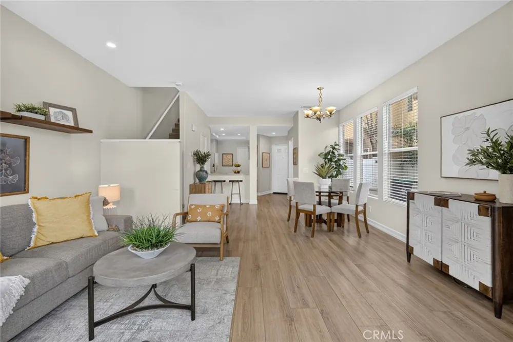 1366 S Country Glen Way Anaheim, CA 92808