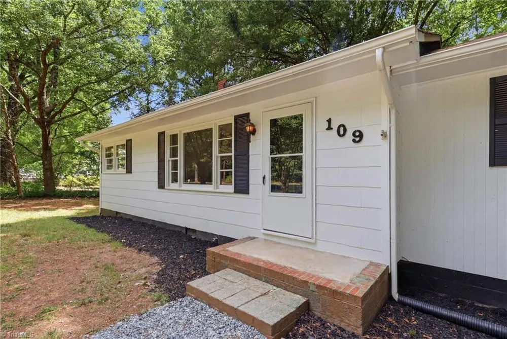 109 Pratt Road Kernersville, NC 27284