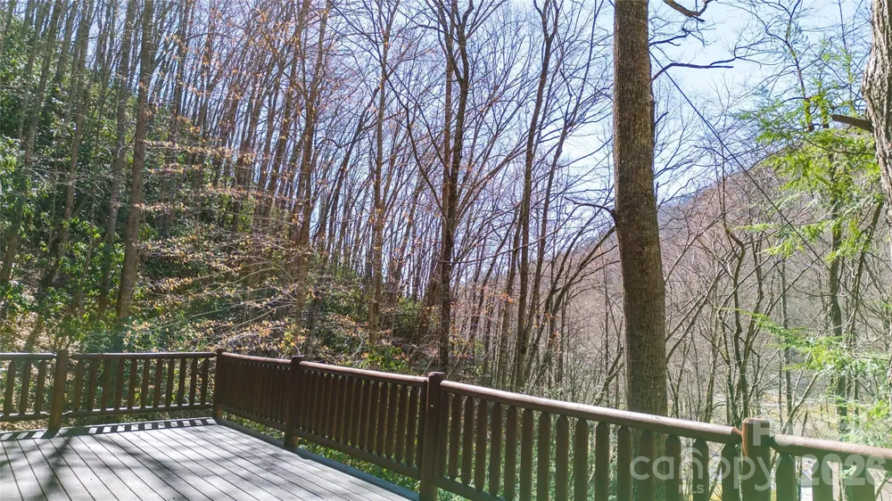 3548 Dicks Creek Road Whittier, NC 28789