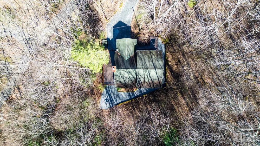 3548 Dicks Creek Road Whittier, NC 28789