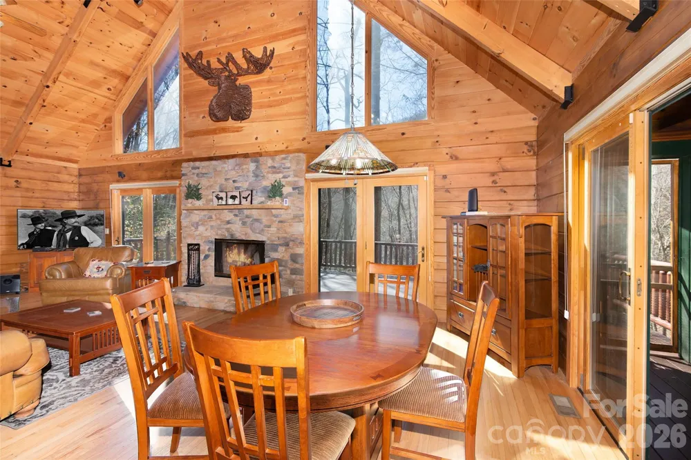 3548 Dicks Creek Road Whittier, NC 28789