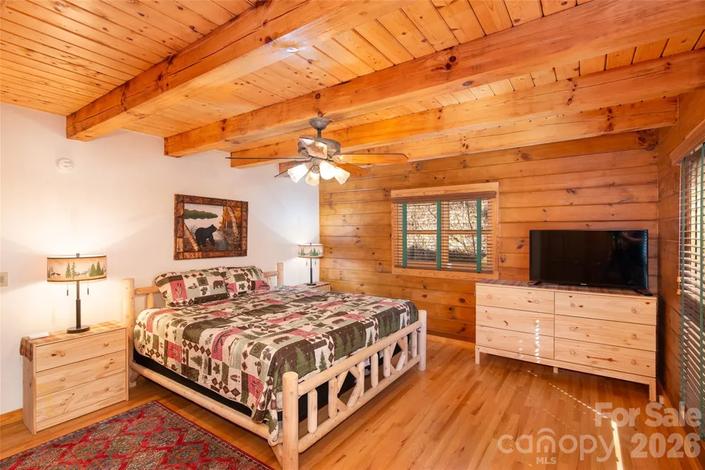 3548 Dicks Creek Road Whittier, NC 28789