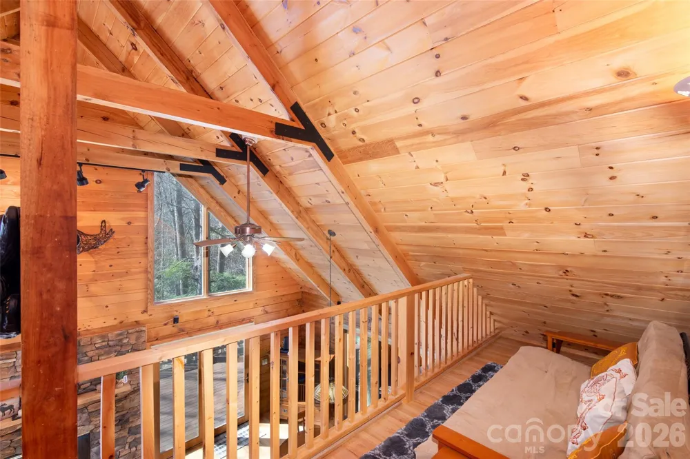 3548 Dicks Creek Road Whittier, NC 28789