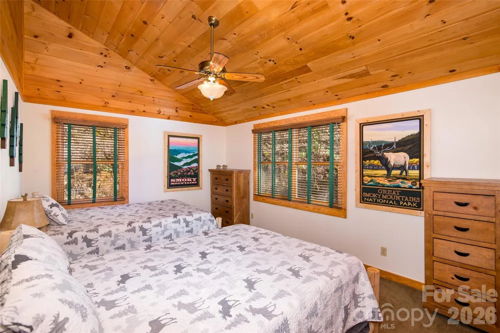3548 Dicks Creek Road Whittier, NC 28789