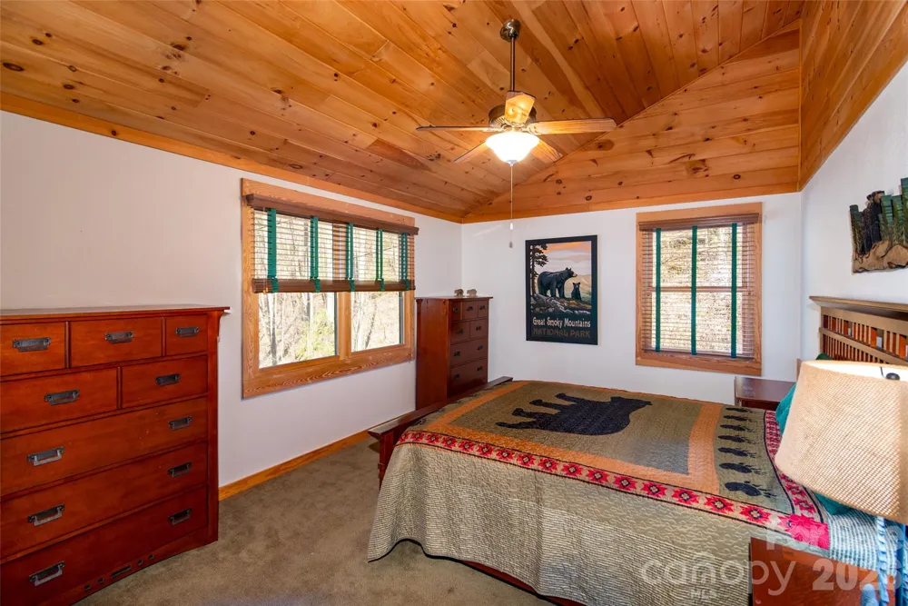3548 Dicks Creek Road Whittier, NC 28789