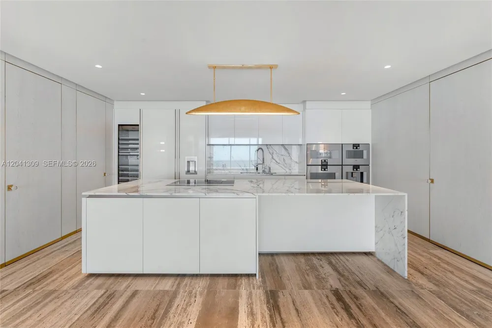 10201 Collins Ave #906 Bal Harbour, FL 33154