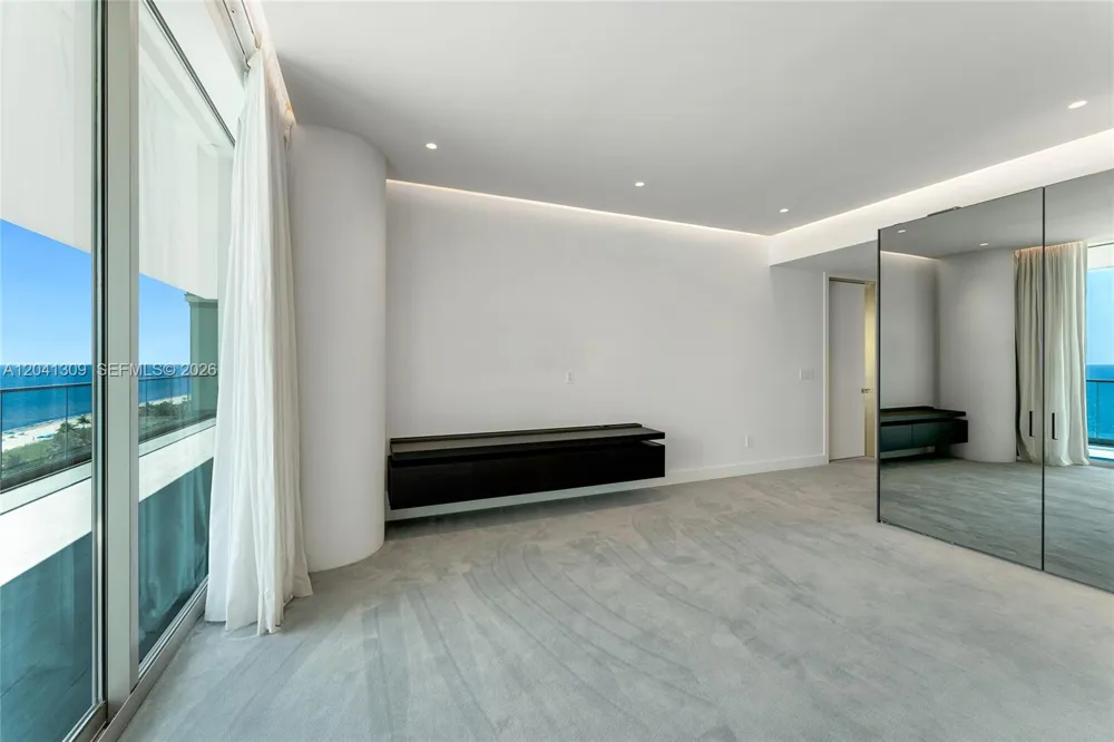 10201 Collins Ave #906 Bal Harbour, FL 33154