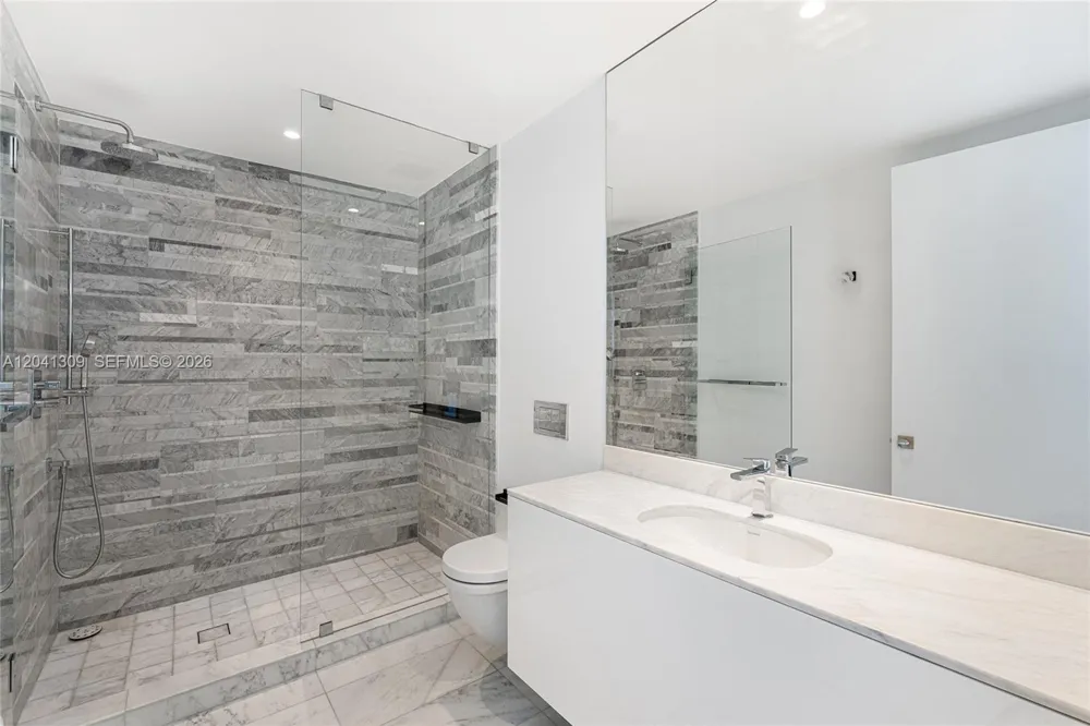 10201 Collins Ave #906 Bal Harbour, FL 33154