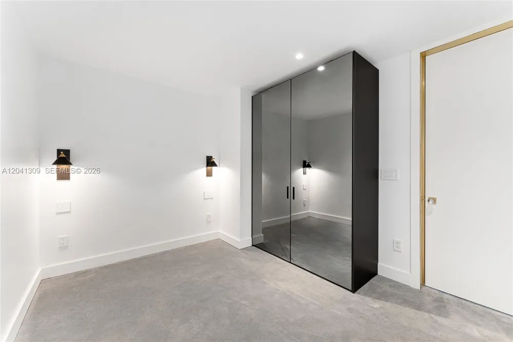 10201 Collins Ave #906 Bal Harbour, FL 33154