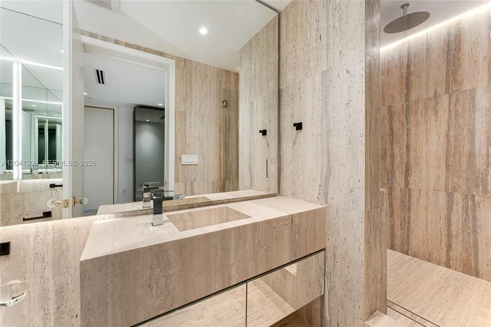 10201 Collins Ave #906 Bal Harbour, FL 33154