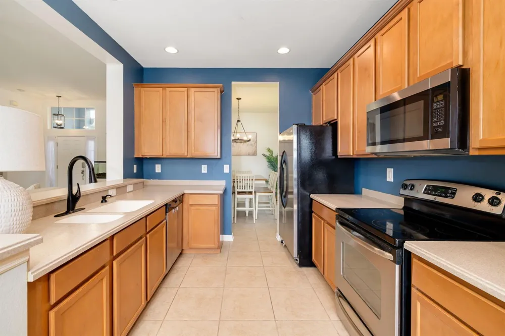 7005 56th Terrace E 
