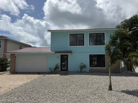 215 Albatross Street