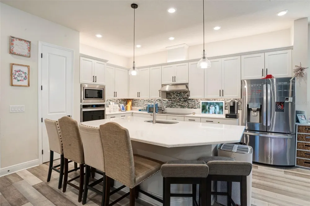 5285 TWINFLOWER LANE Sarasota, FL 34233