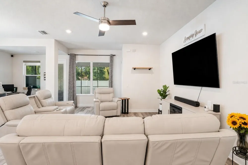 5285 TWINFLOWER LANE Sarasota, FL 34233