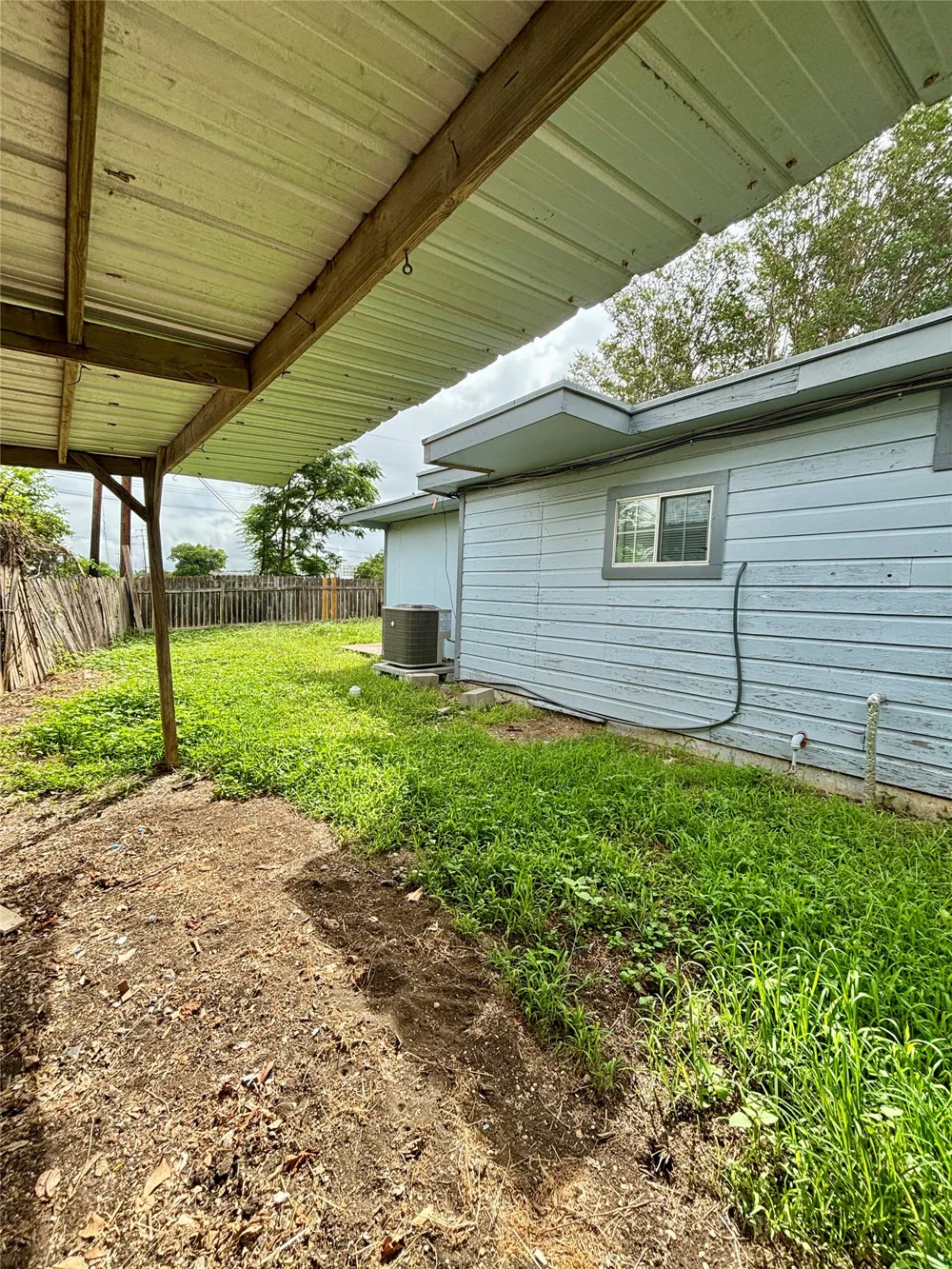 1115 Haynes Street San Marcos, TX 78666