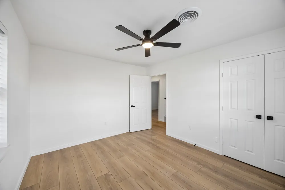 104 E Oak Street Gunter, TX 75058